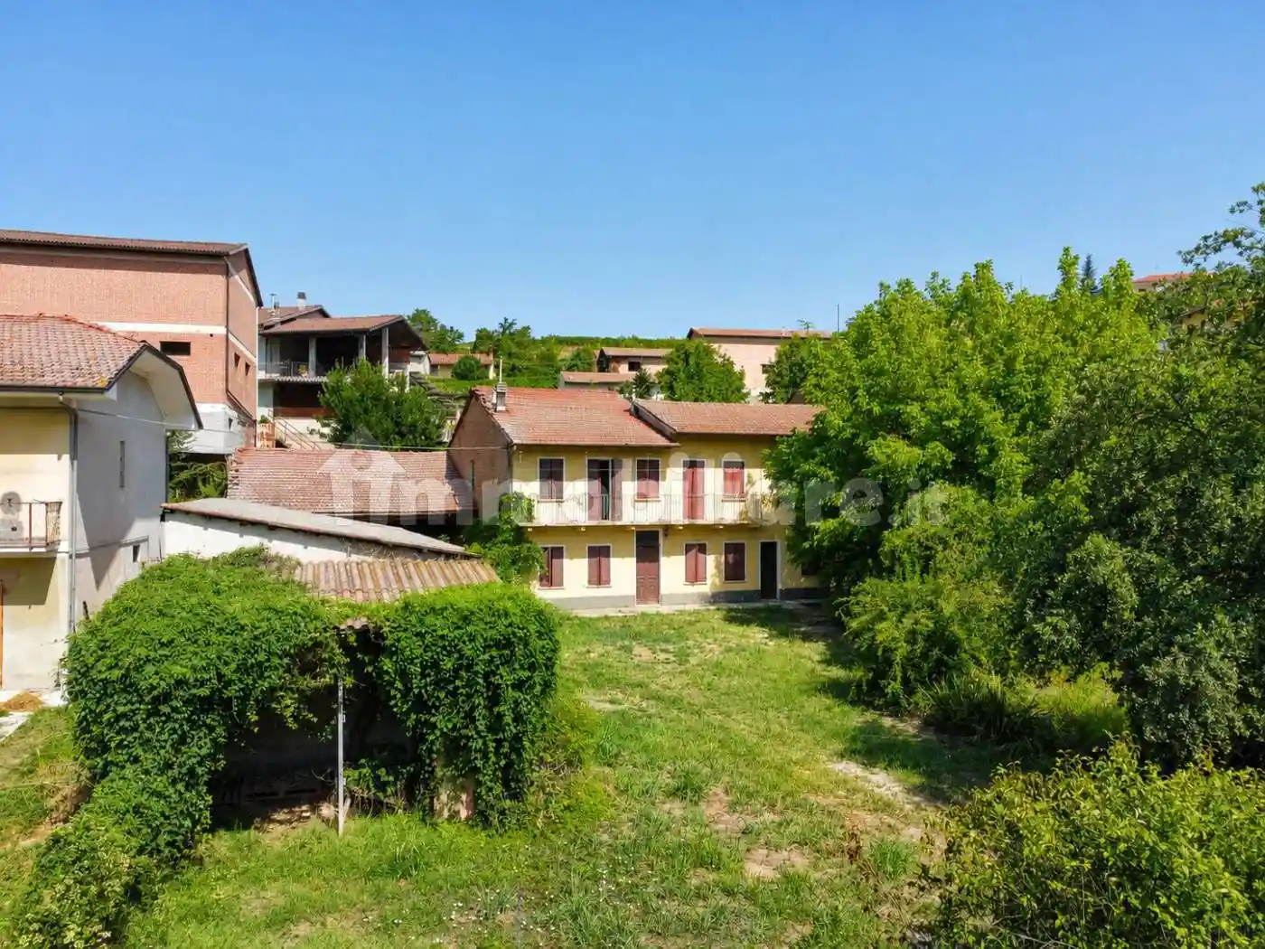 Rustico - Casale in vendita a Monteu Roero