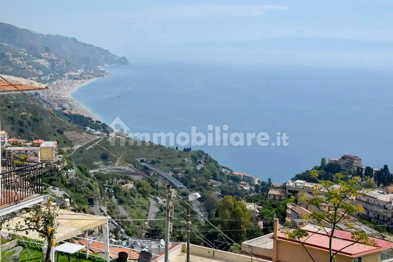Villa in vendita a Taormina