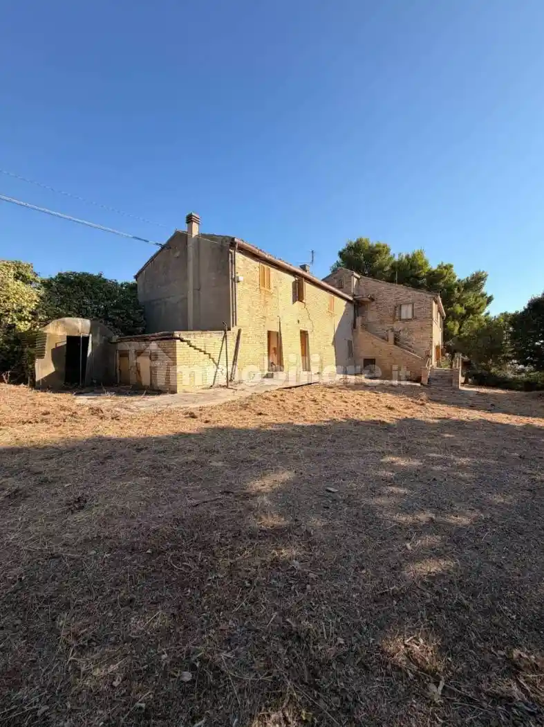 Casa indipendente in vendita a Fermo
