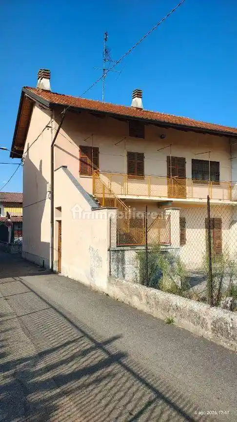 Villa in vendita a Tronzano Vercellese