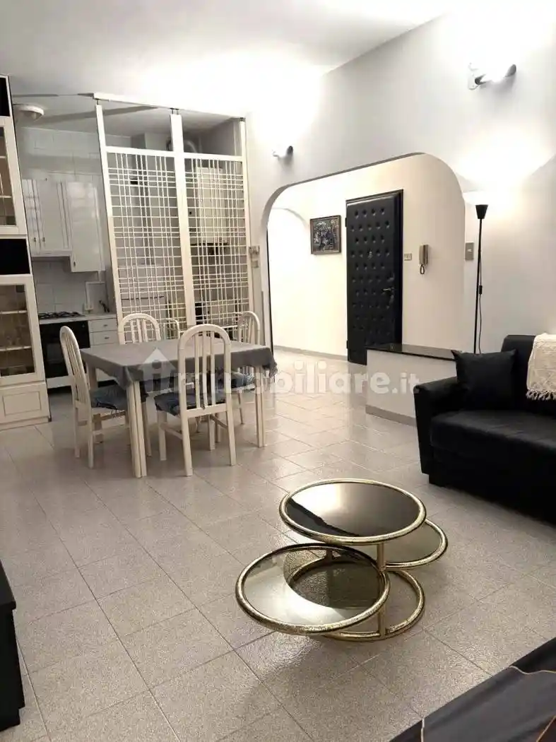 Appartamento in vendita a Varazze