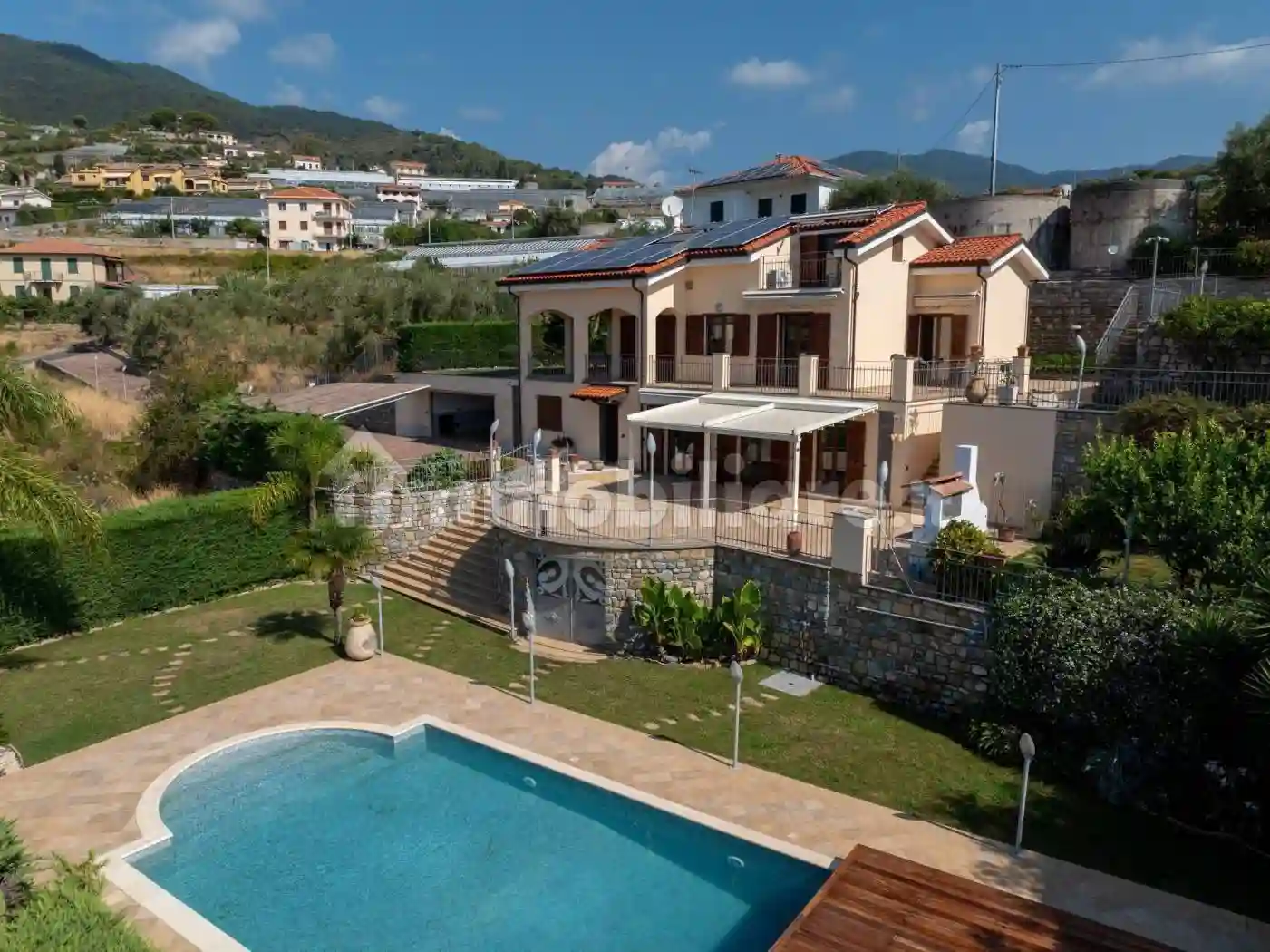 Villa - foto 2