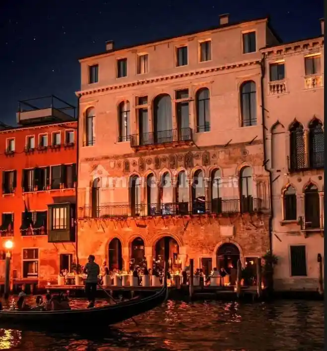 Palazzo - Edificio in vendita a Venezia