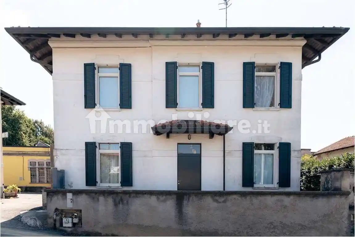 Casa indipendente in vendita a Morazzone