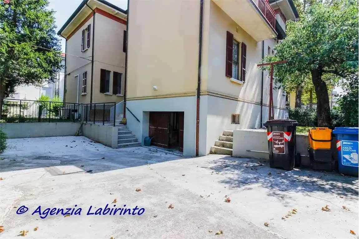 Casa indipendente in affitto a Forlì