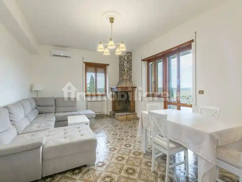 Appartamento in vendita a Guidonia Montecelio