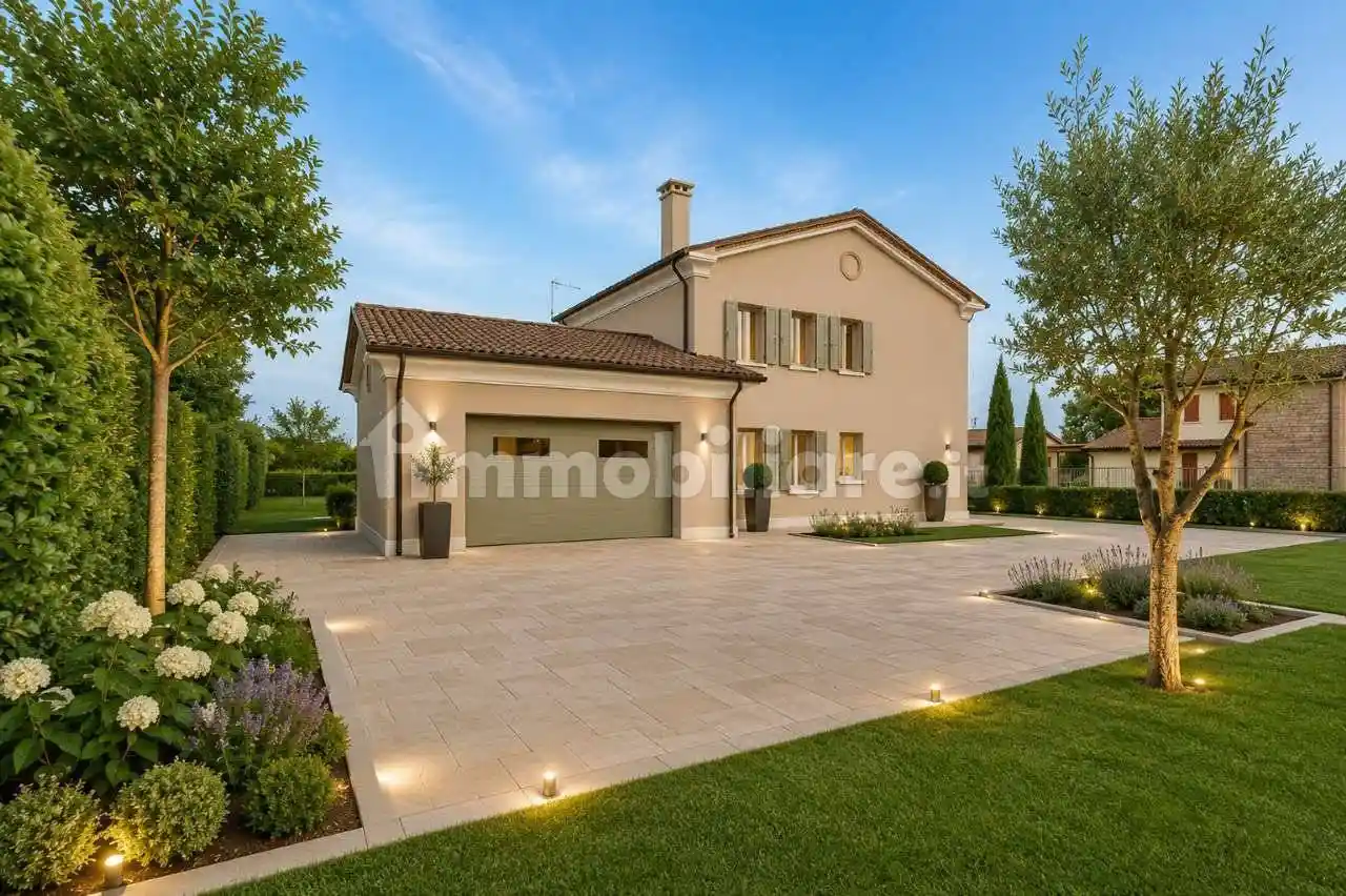 Villa in vendita a Paese