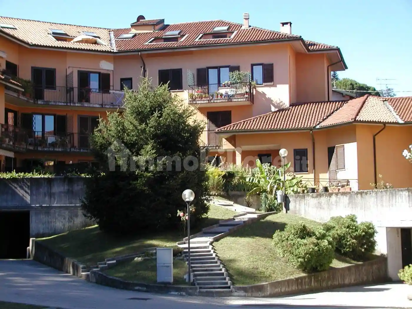 Appartamento in affitto a Porto Valtravaglia