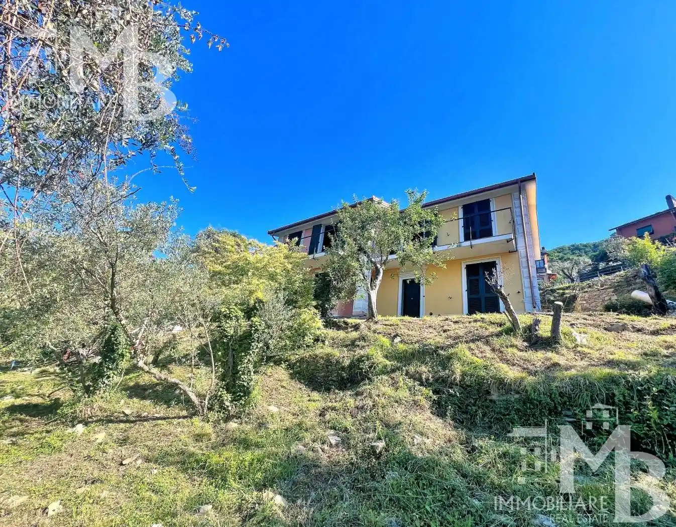 Villa in vendita a Avegno