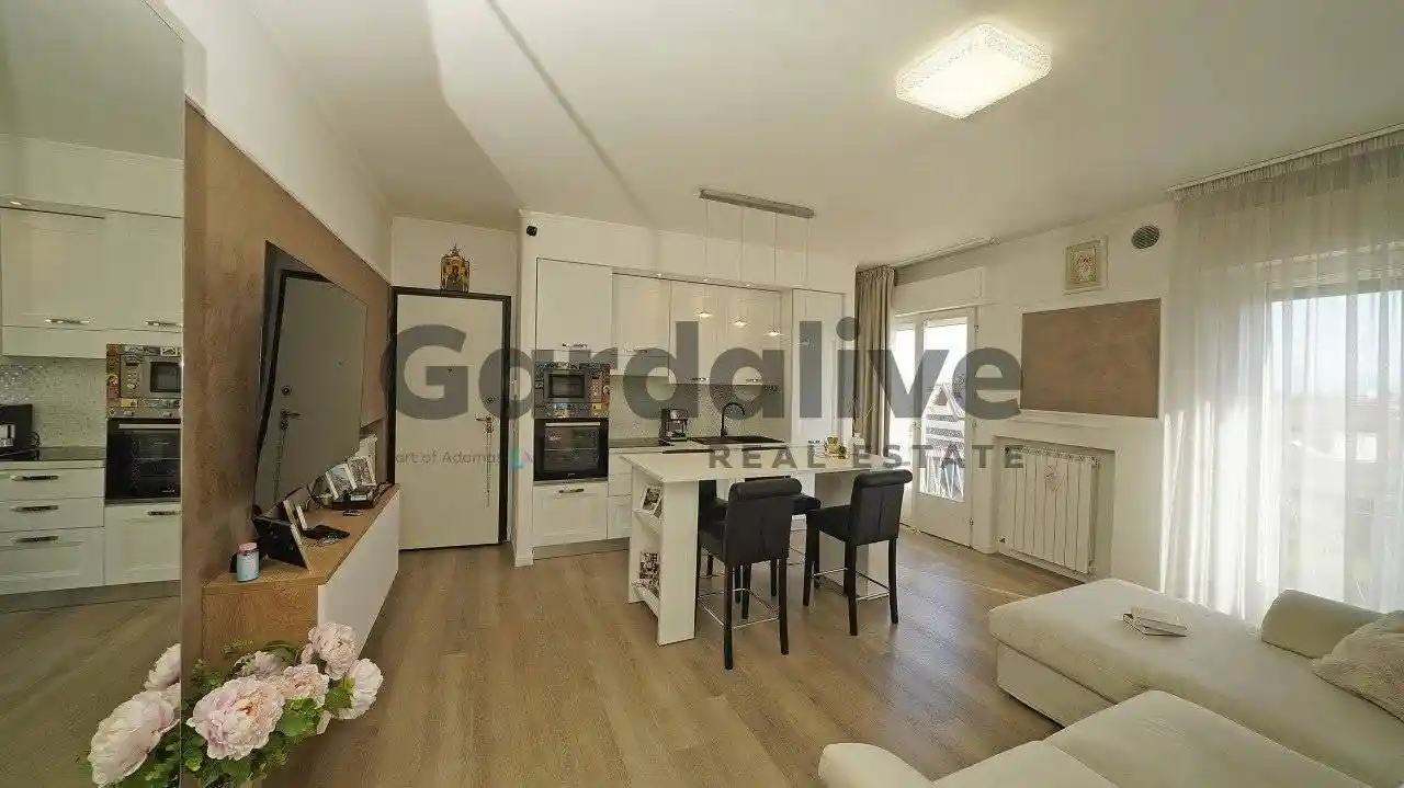 Appartamento in vendita a Sirmione