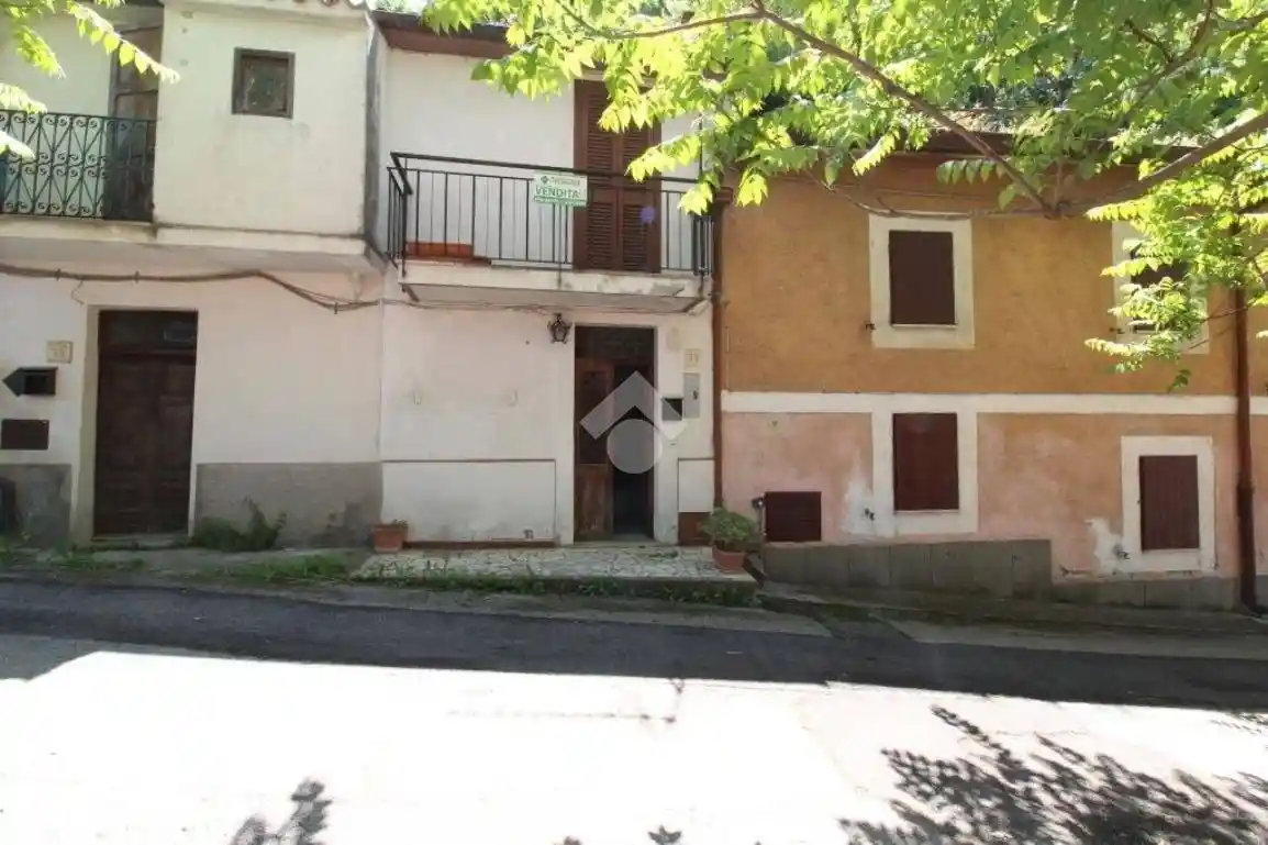 Appartamento in vendita a Scandriglia