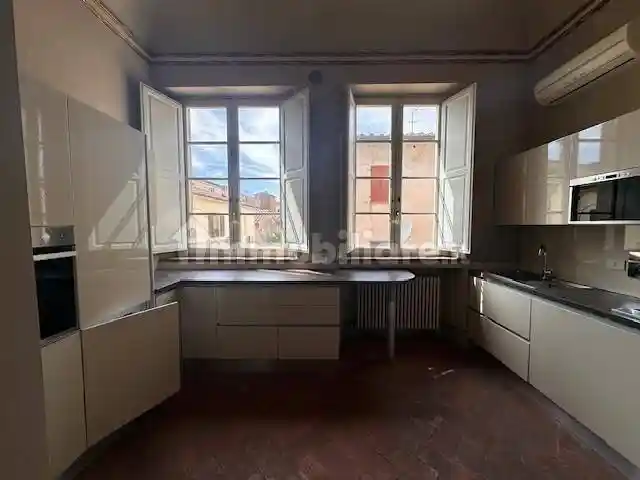 Appartamento in affitto a Cascina