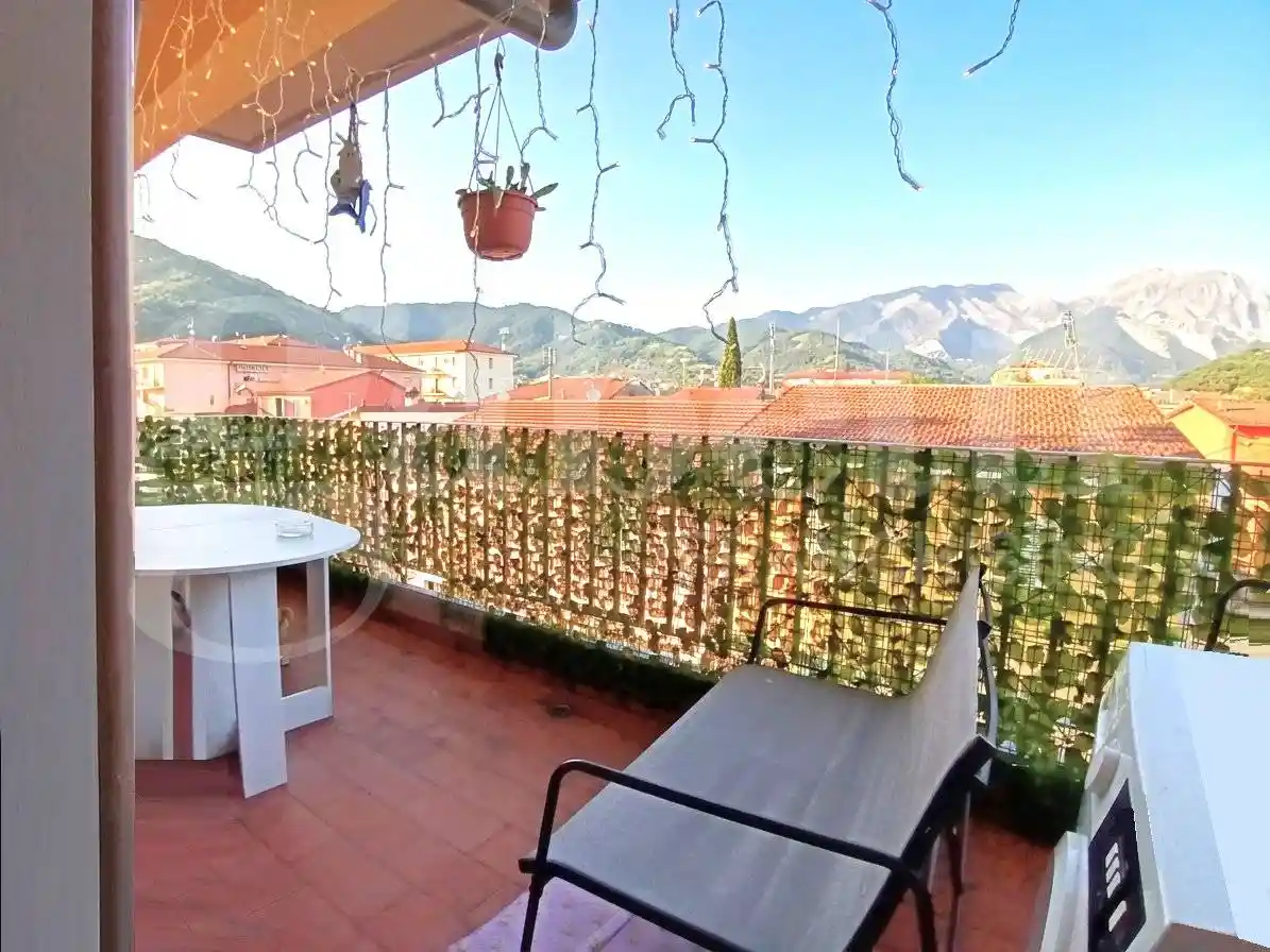 Appartamento in vendita a Carrara