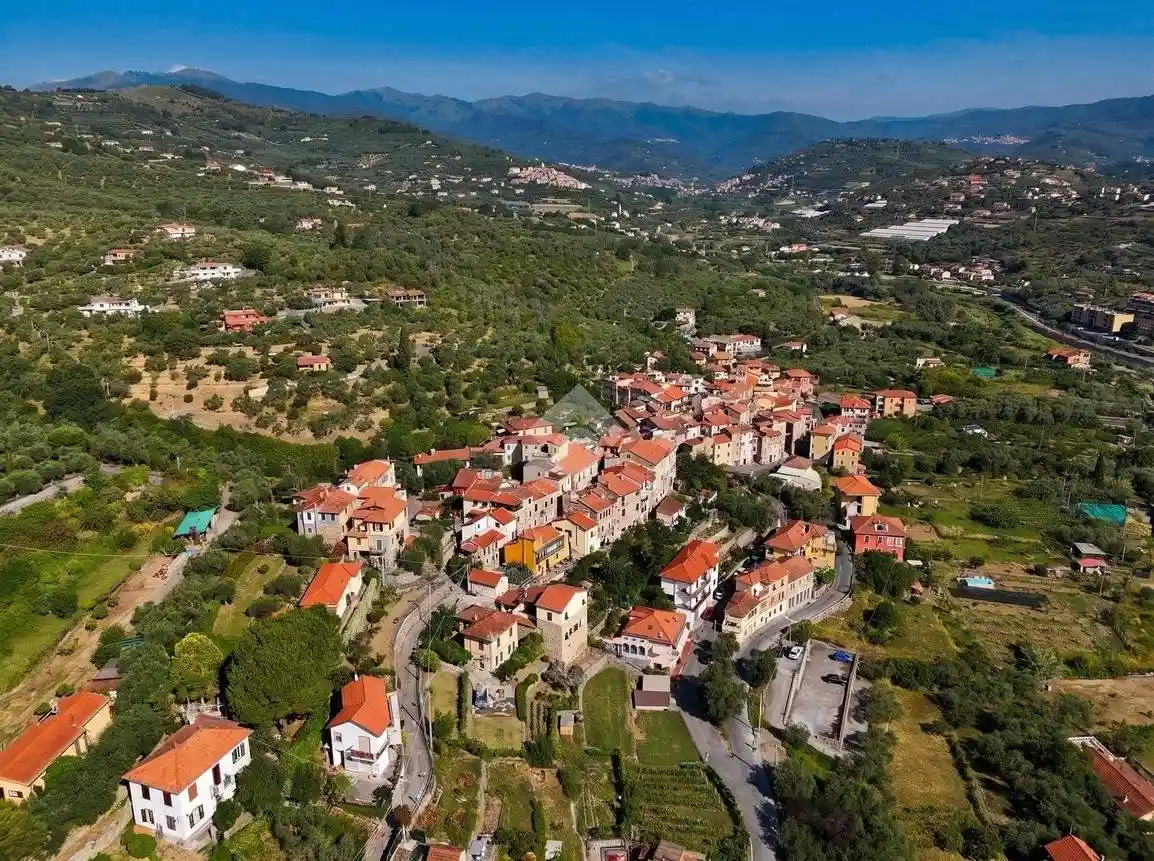 Rustico - Casale in vendita a Imperia