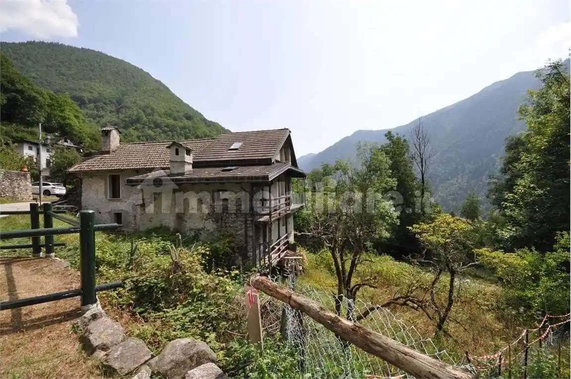 Casa indipendente in vendita a Antrona Schieranco
