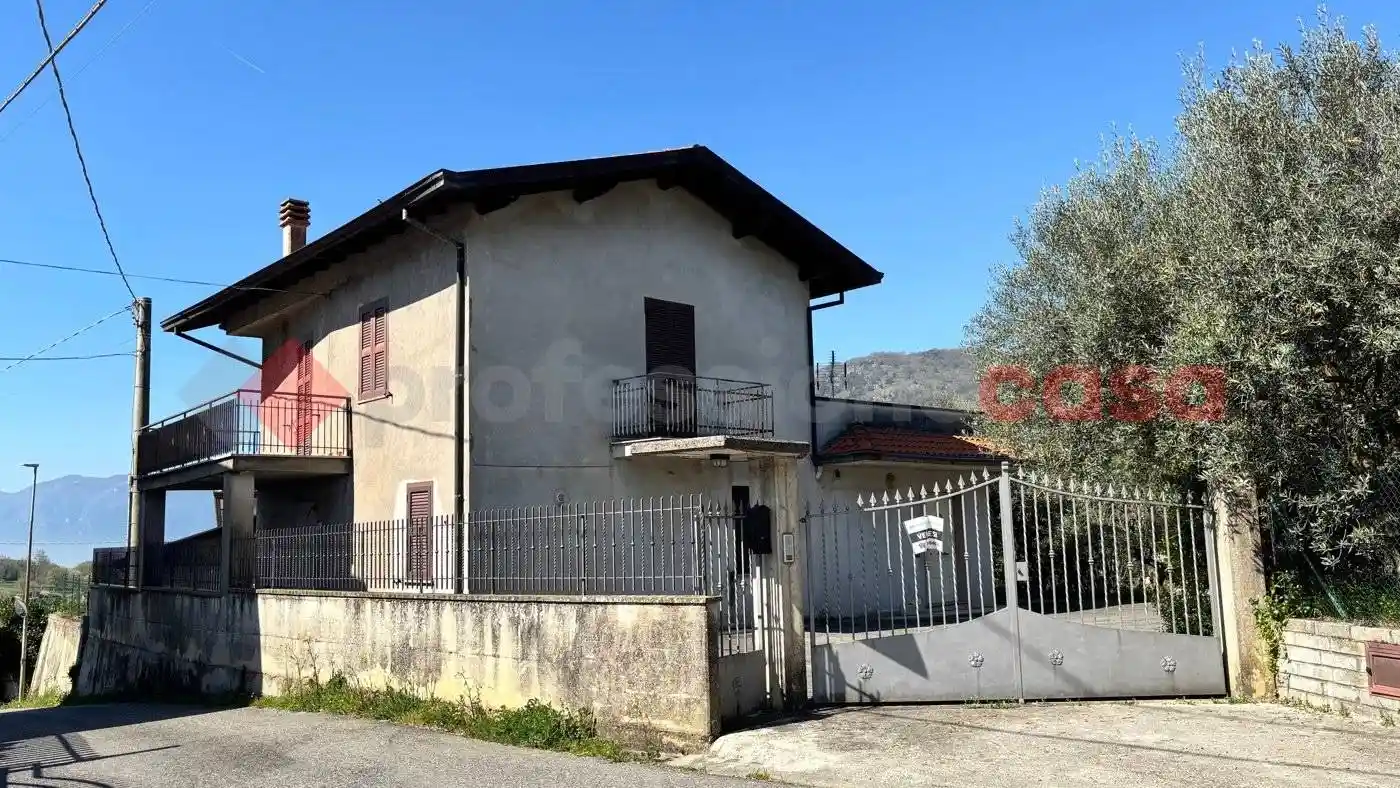 Casa indipendente in vendita a Fumone