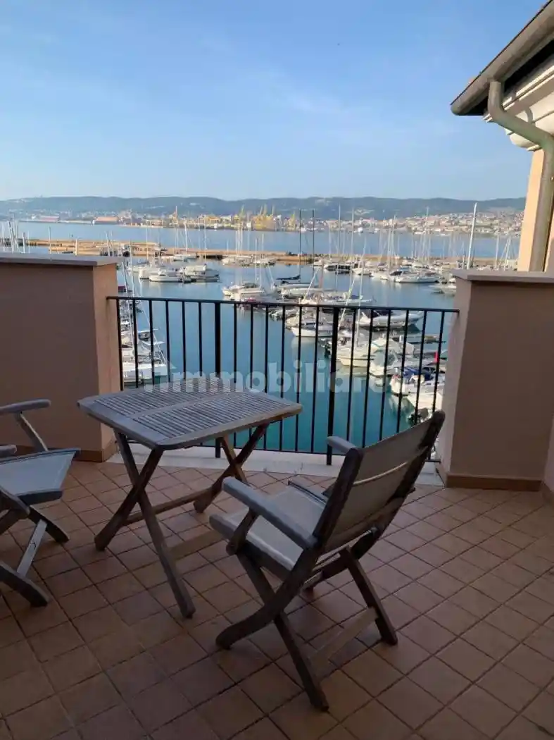 Appartamento in vendita a Muggia