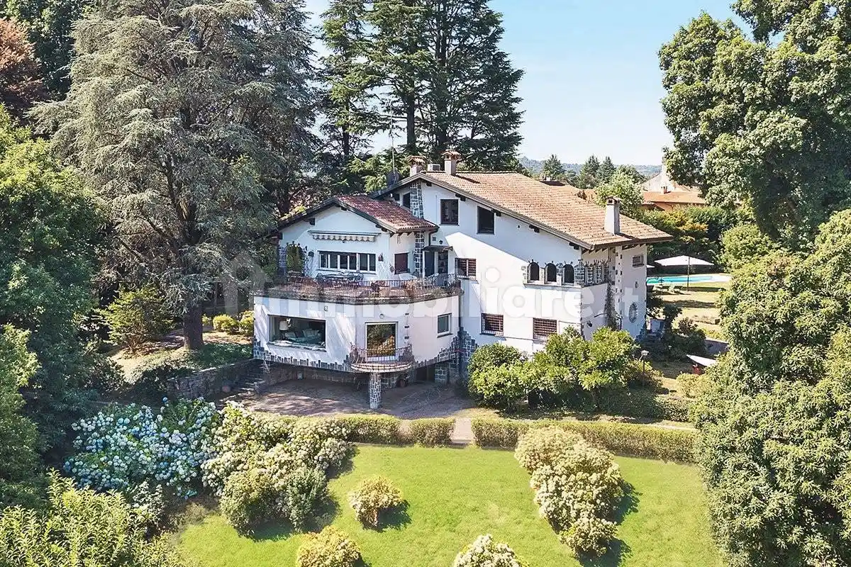 Villa in vendita a Castelletto Sopra Ticino