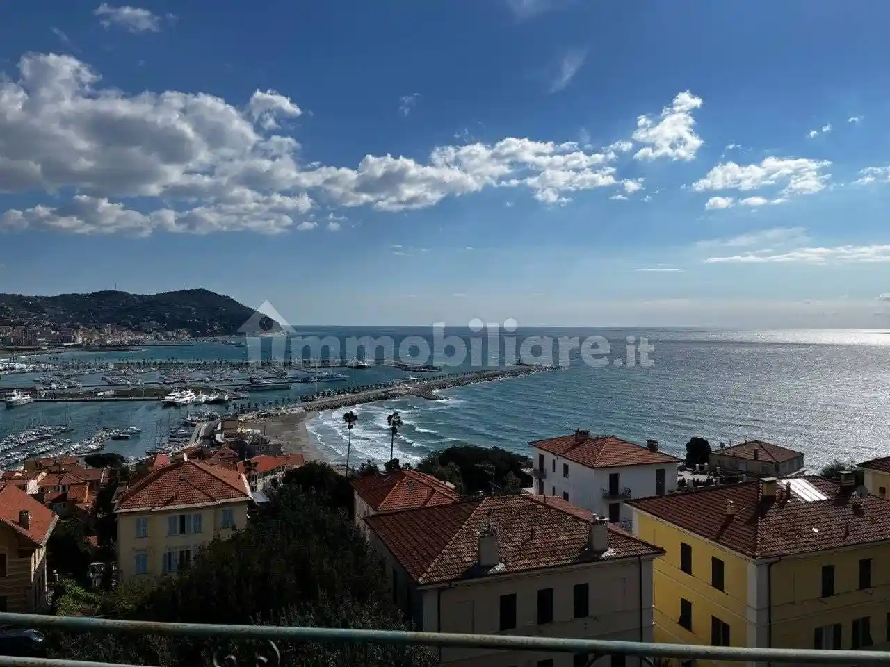 Appartamento in affitto a Imperia