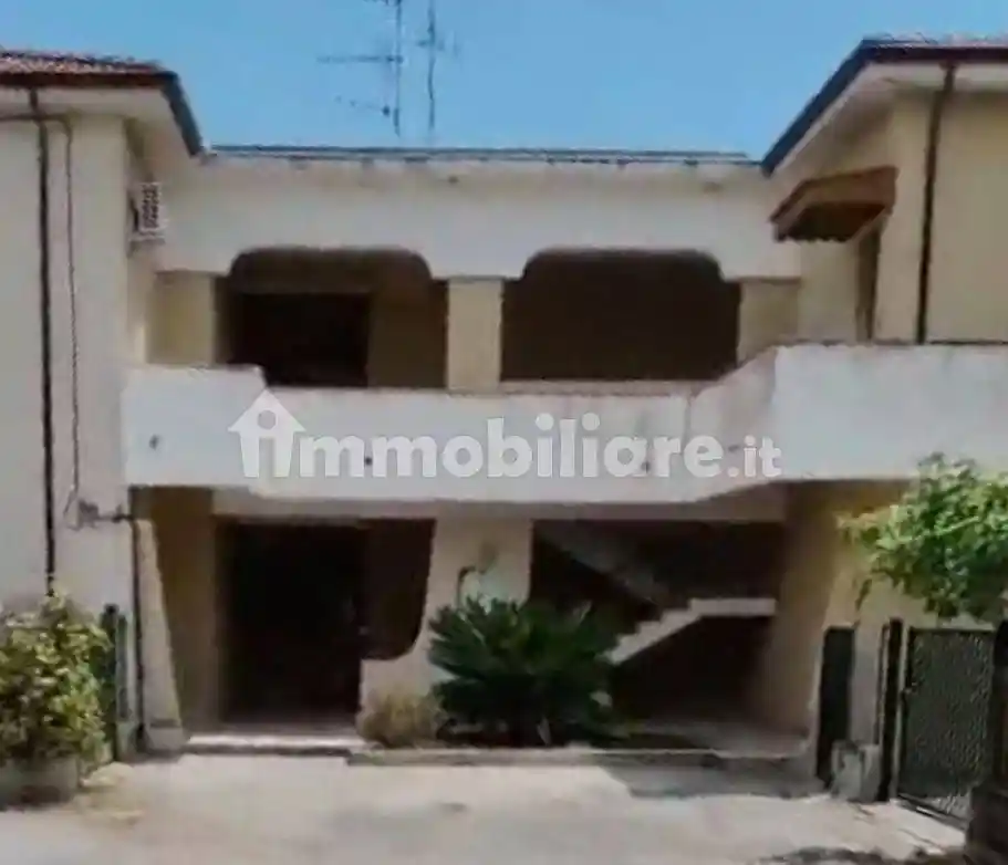 Appartamento in vendita a Sant'Andrea Apostolo dello Ionio