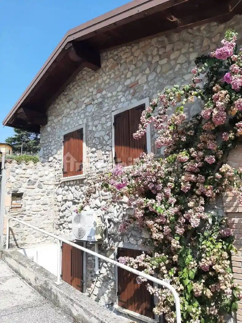 Appartamento in vendita a Polpenazze del Garda