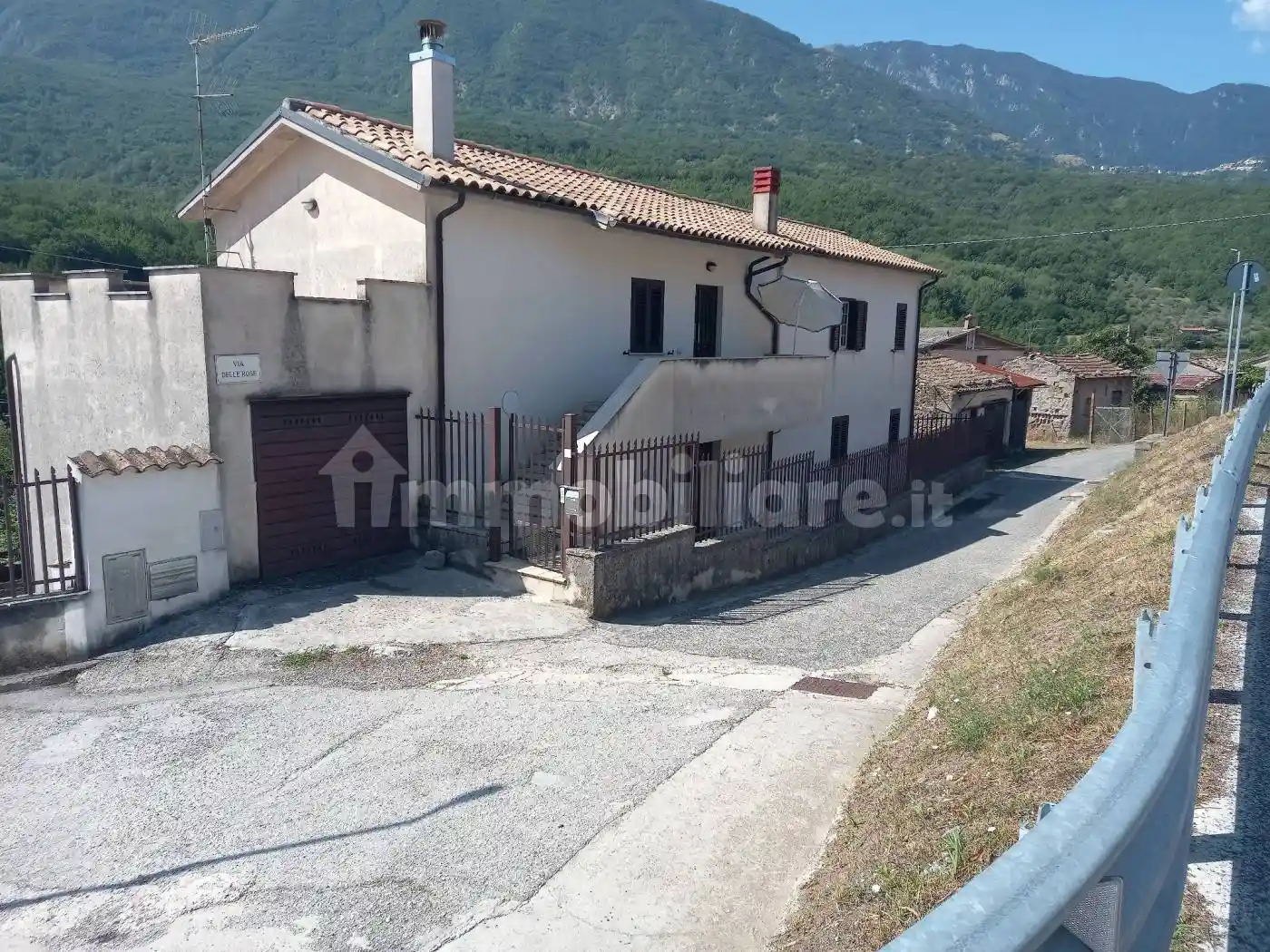 Casa indipendente in vendita a San Vincenzo Valle Roveto