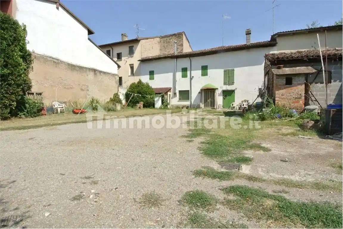 Casa indipendente in vendita a Sant'Ilario d'Enza