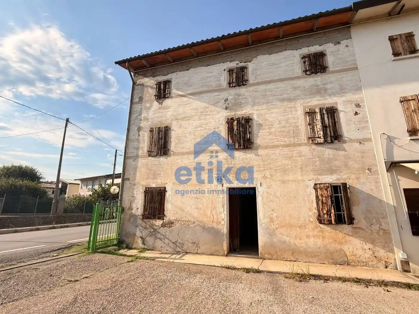 Villa in vendita a Giavera del Montello
