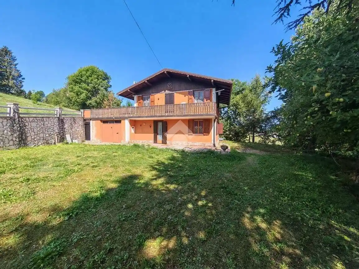 Villa in vendita a Roana