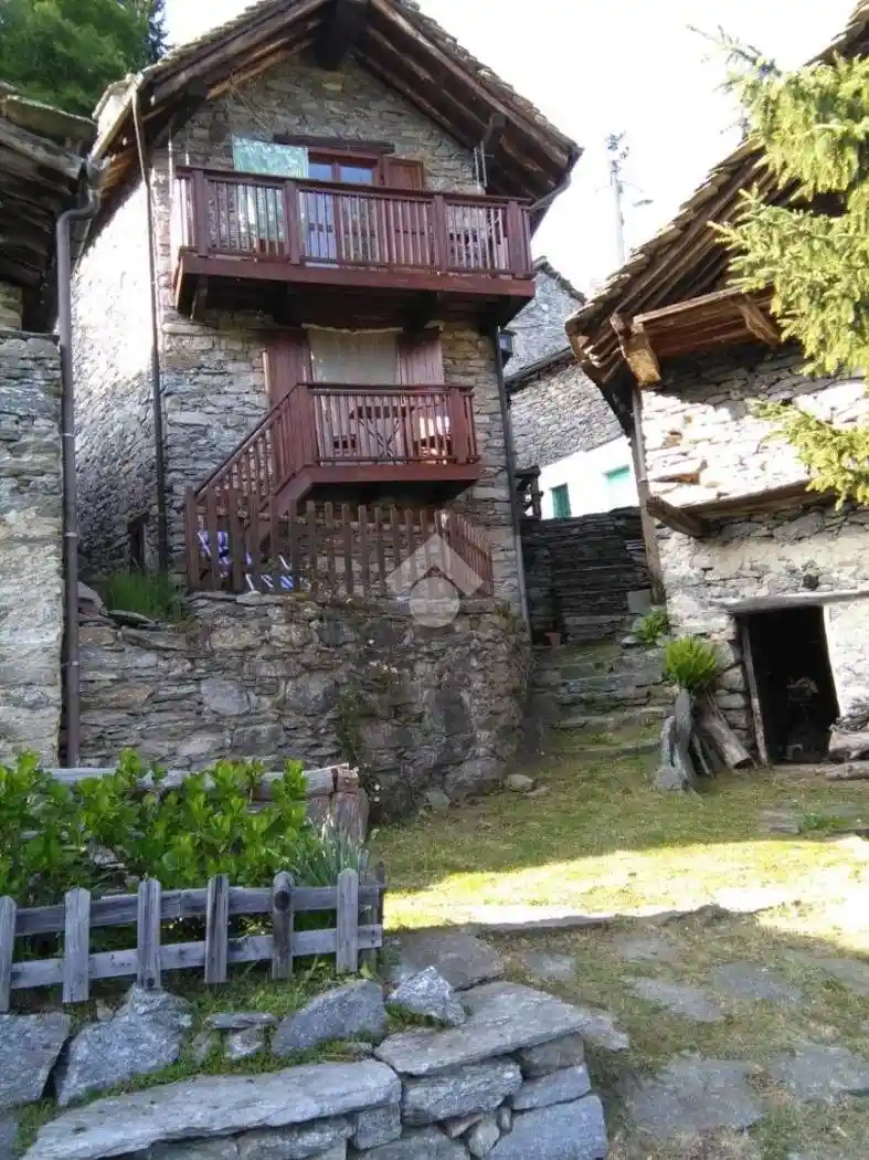 Casa indipendente in vendita a Chialamberto