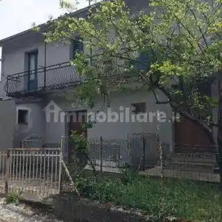 Casa indipendente in vendita a San Severino Lucano