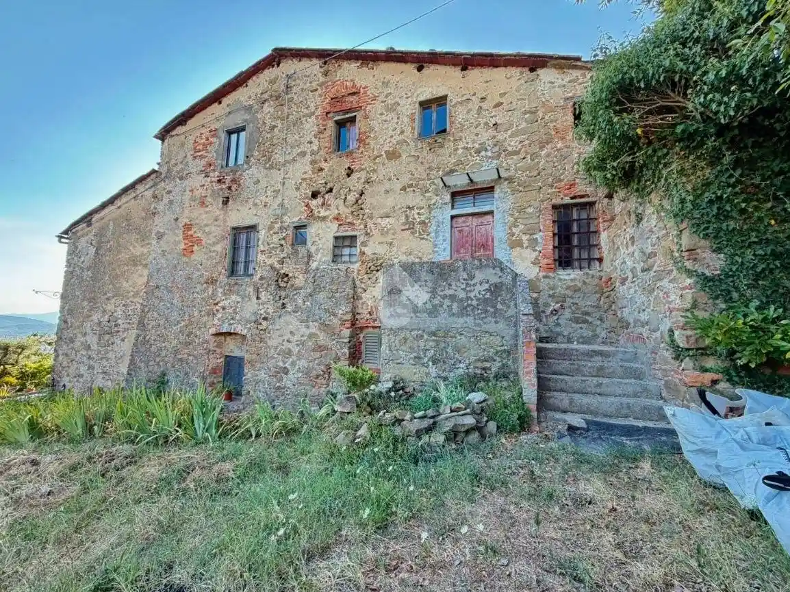 Villa in vendita a Pistoia
