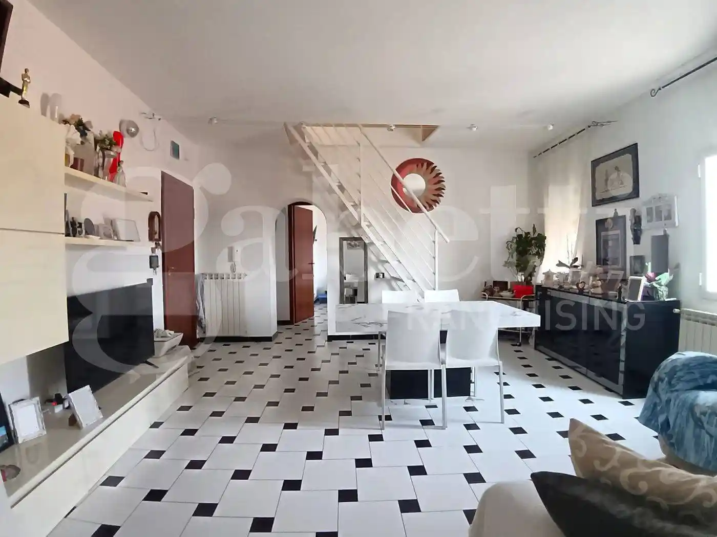 Appartamento in vendita a Carrara
