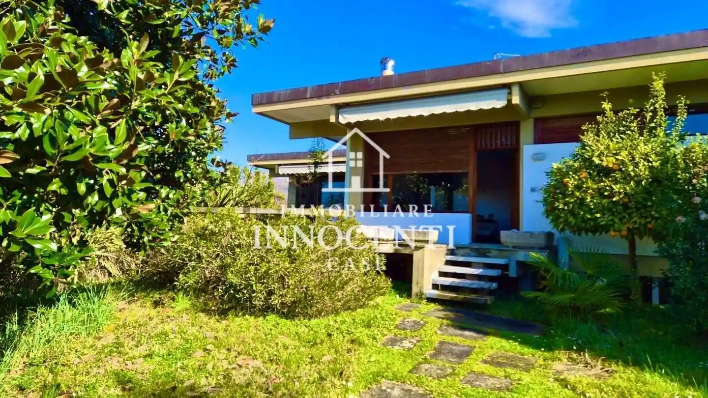 Villa in vendita a Pietrasanta