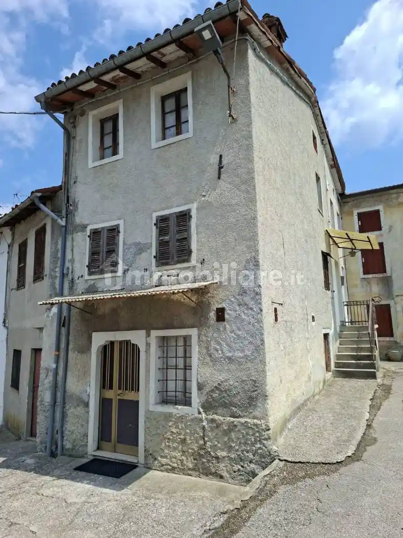 Rustico - Casale in vendita a Vestenanova