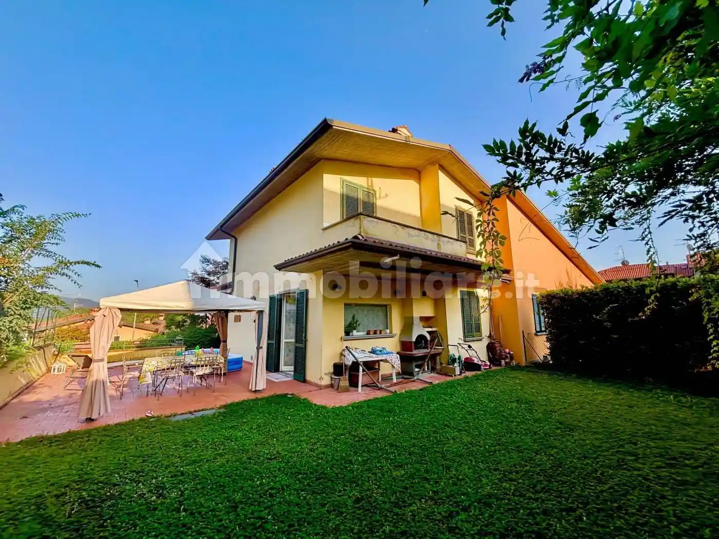 Villa in vendita a Provaglio d'Iseo