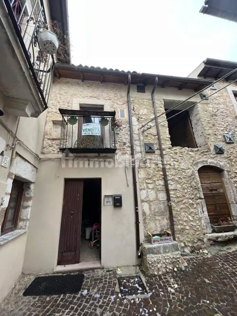 Appartamento in vendita a Rocca di Mezzo