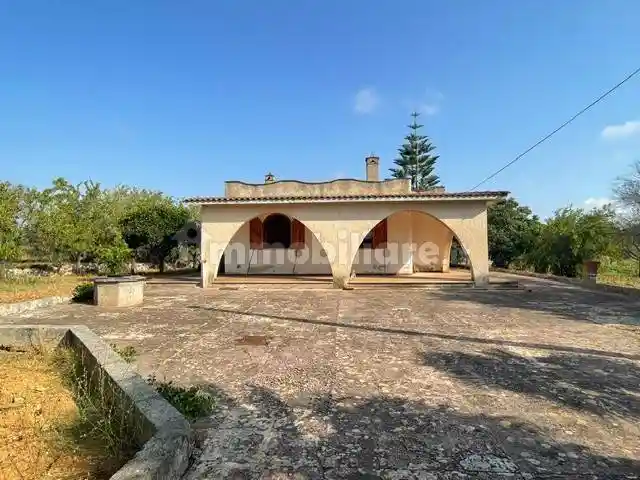 Villa in vendita a San Vito dei Normanni