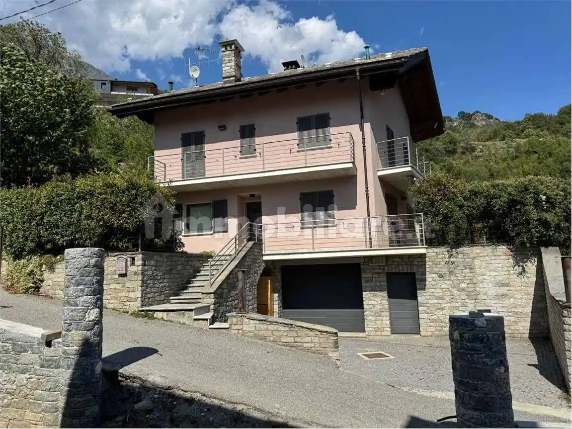 Villa in vendita a Saint-Vincent