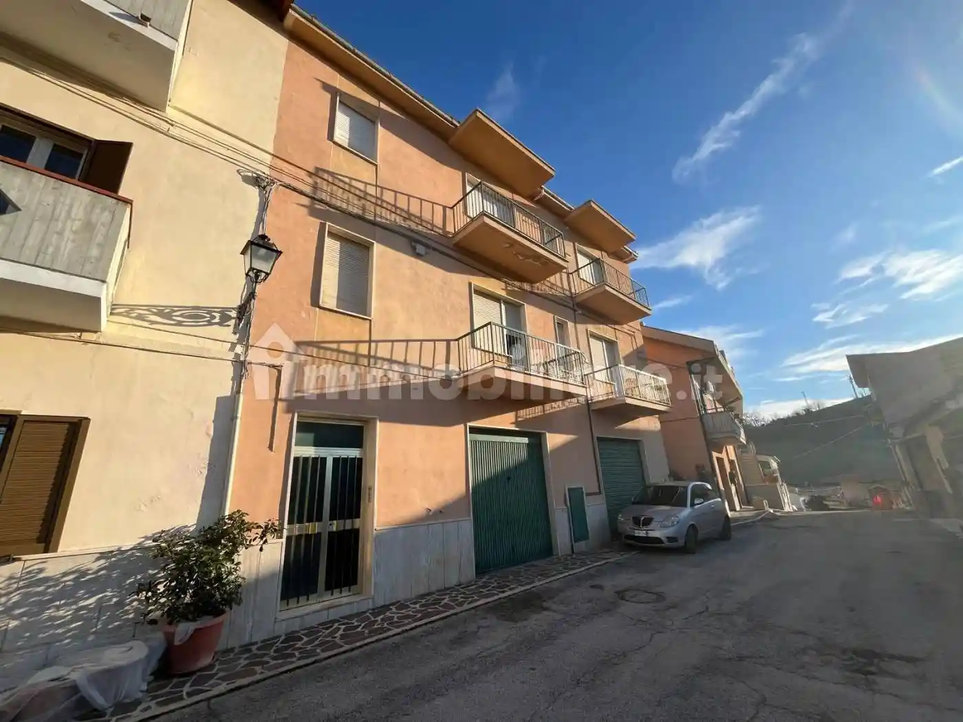 Palazzo - Edificio in vendita a Teramo