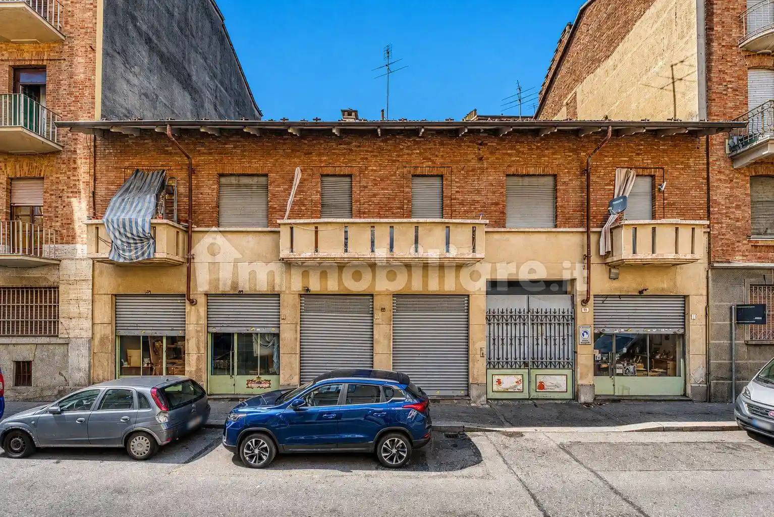 Palazzo - Edificio in vendita a Torino