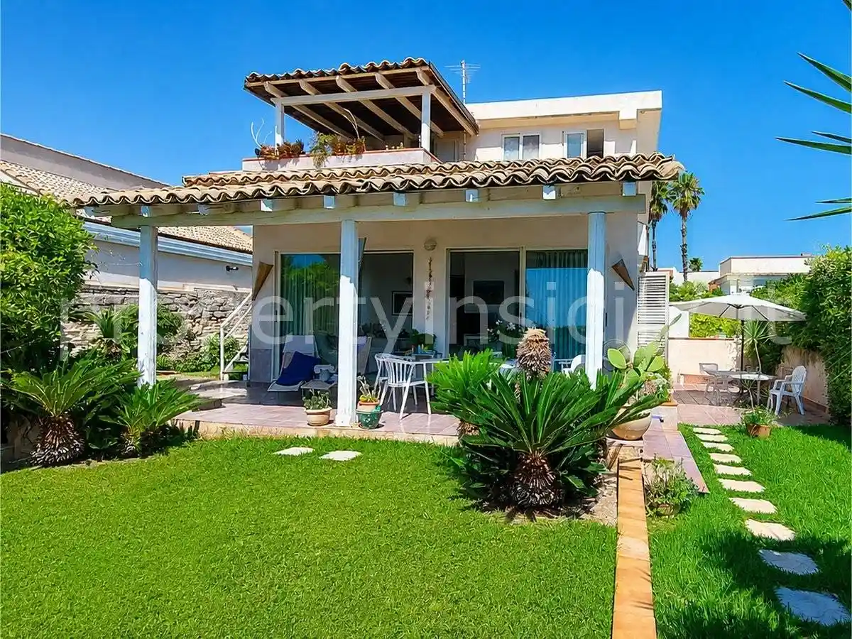 Villa in vendita a Siracusa