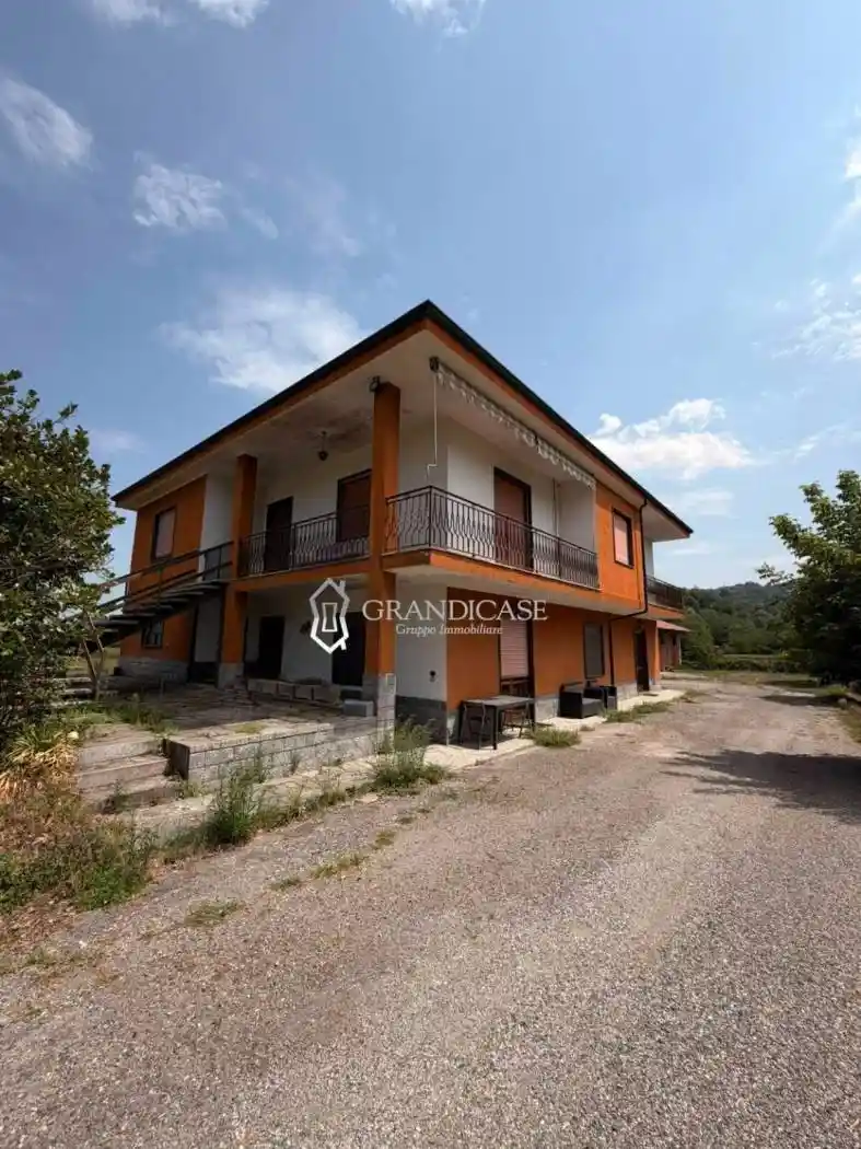 Villa in vendita a San Sebastiano da Po