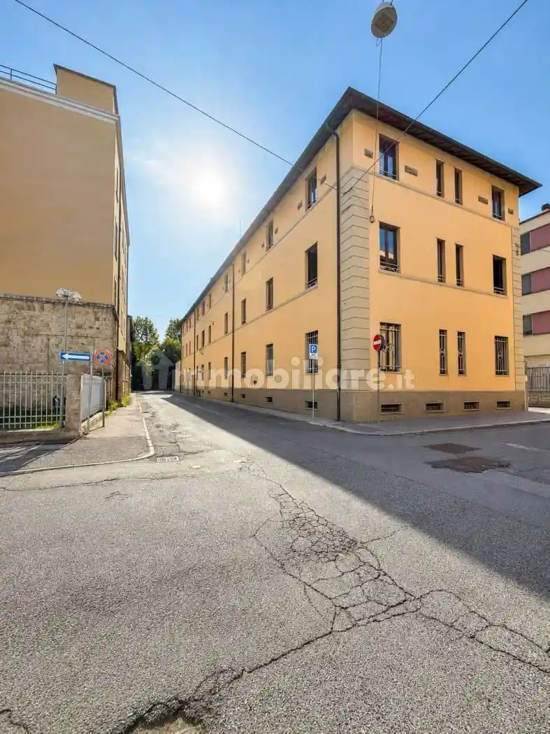 Palazzo - Edificio in vendita a Rieti