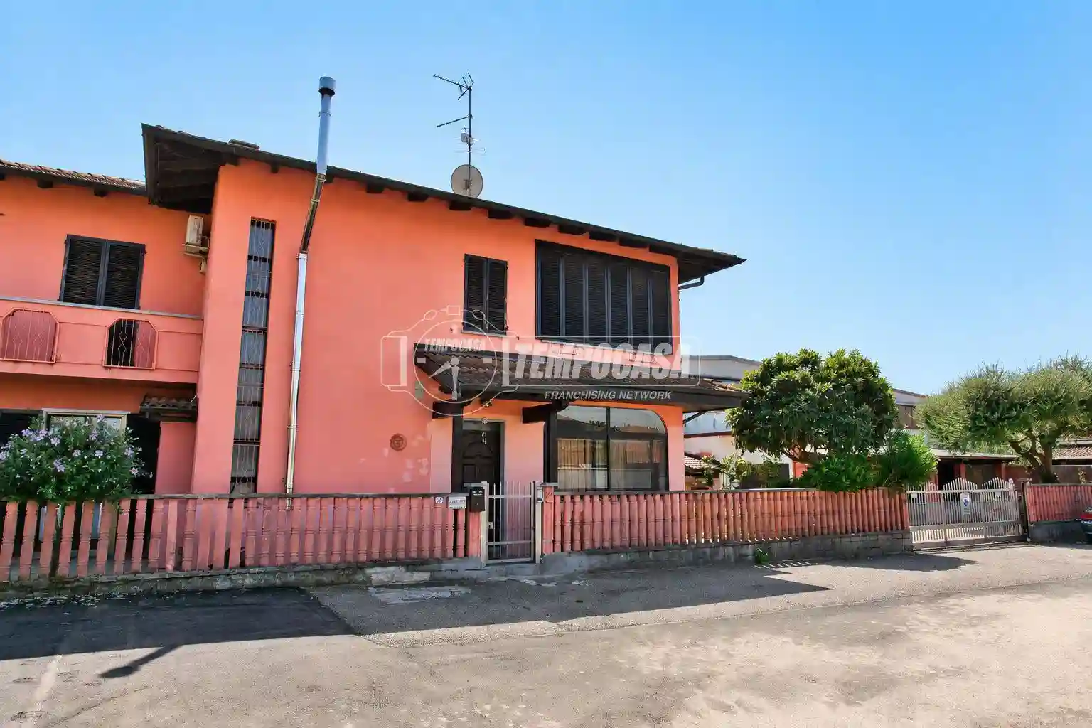 Villa - foto 2