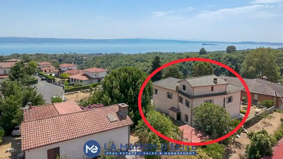 Villa in vendita a Gradoli