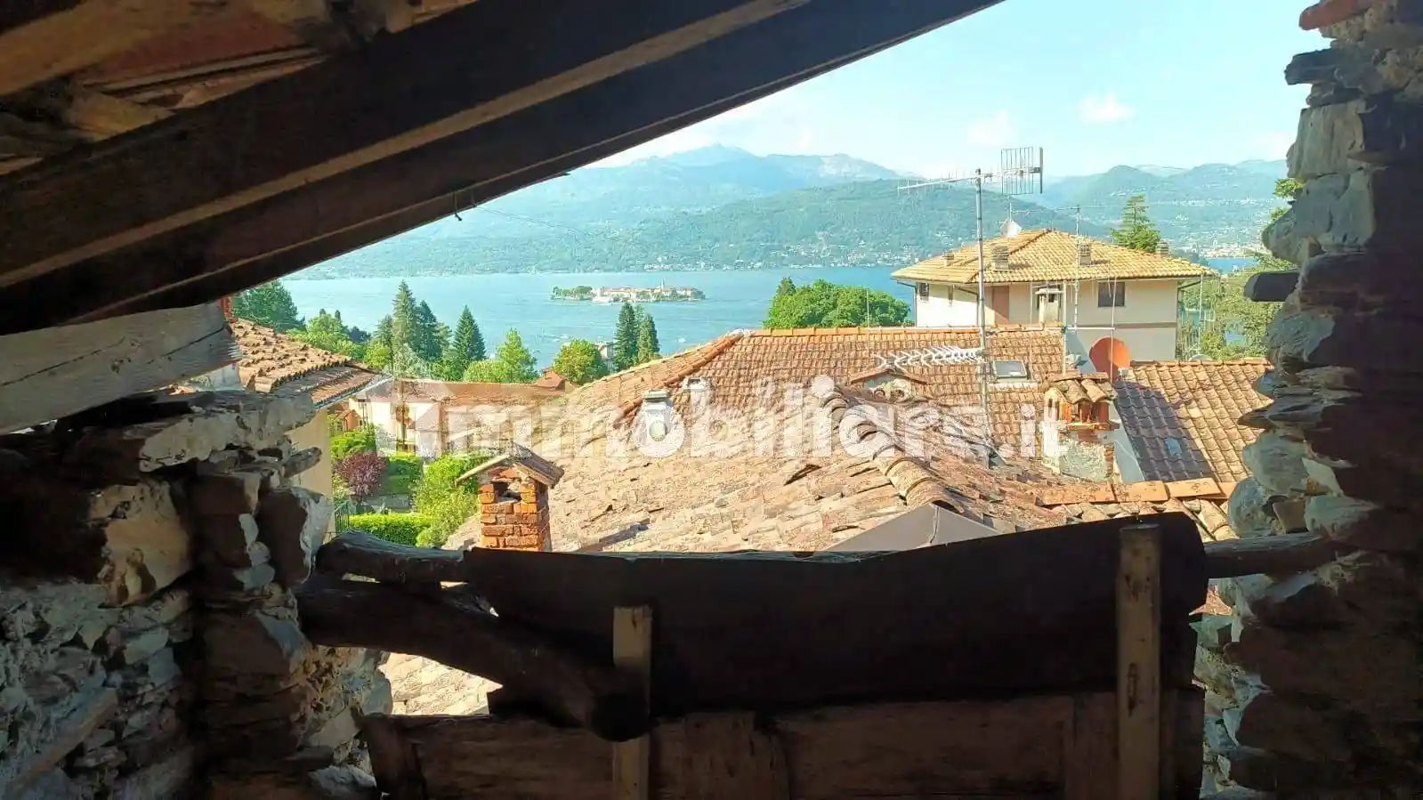 Appartamento in vendita a Stresa