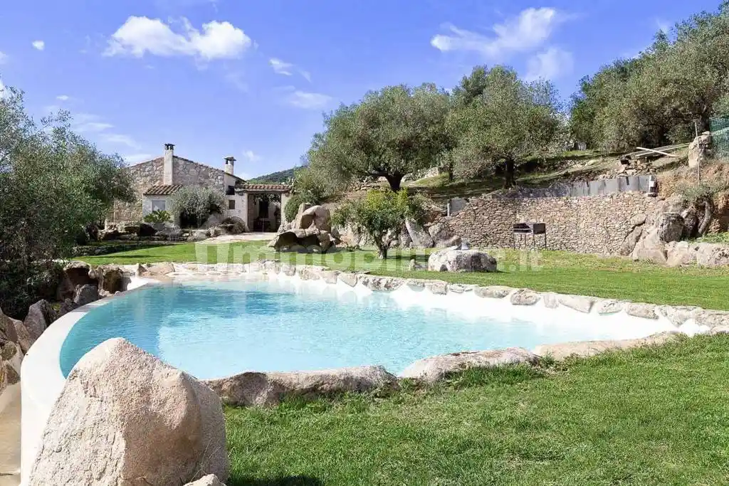 Rustico - Casale in vendita a Loiri Porto San Paolo