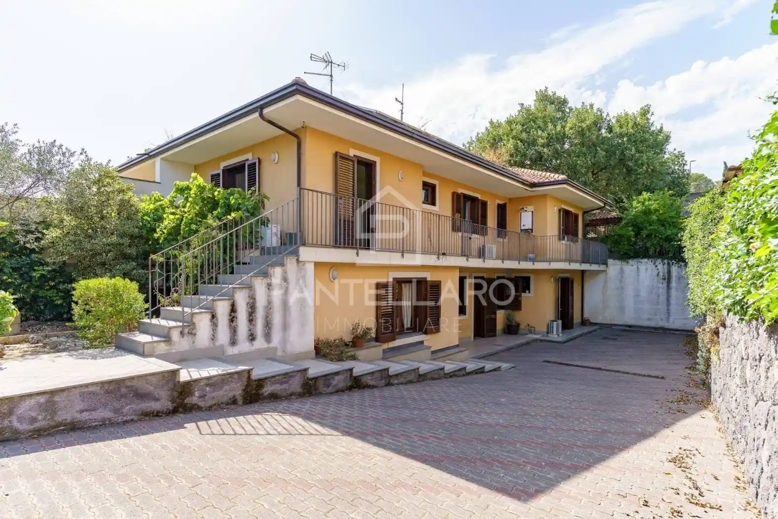 Villa in vendita a Pedara