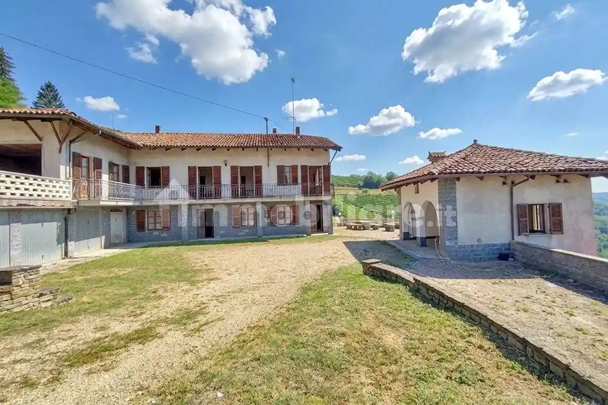 Rustico - Casale in vendita a Mango